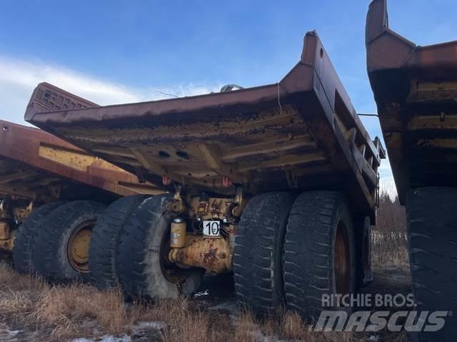 CAT 777D 铰接式自卸车