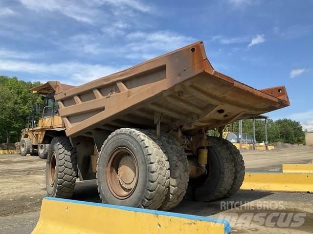 CAT 777D 铰接式自卸车