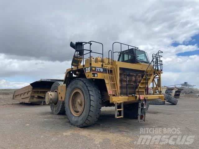 CAT 777D 铰接式自卸车