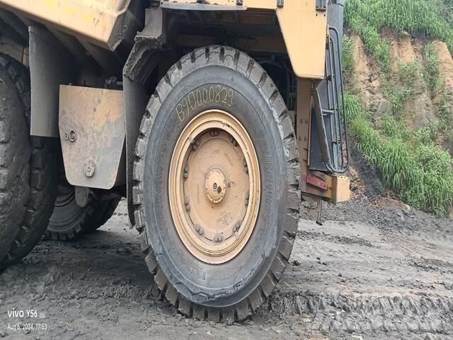 CAT 777E 铰接式自卸车