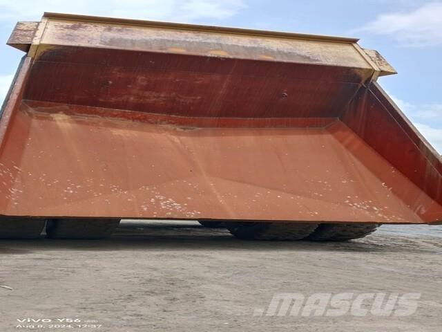 CAT 777E 铰接式自卸车