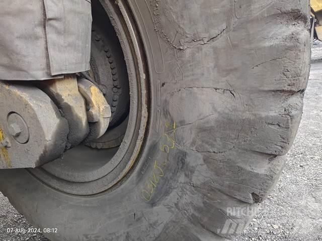 CAT 777E 铰接式自卸车