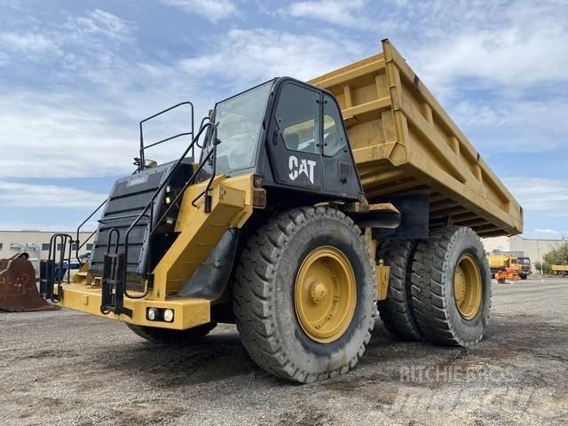 CAT 777F 铰接式自卸车