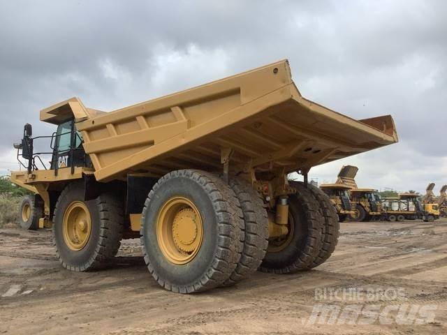 CAT 777F 铰接式自卸车