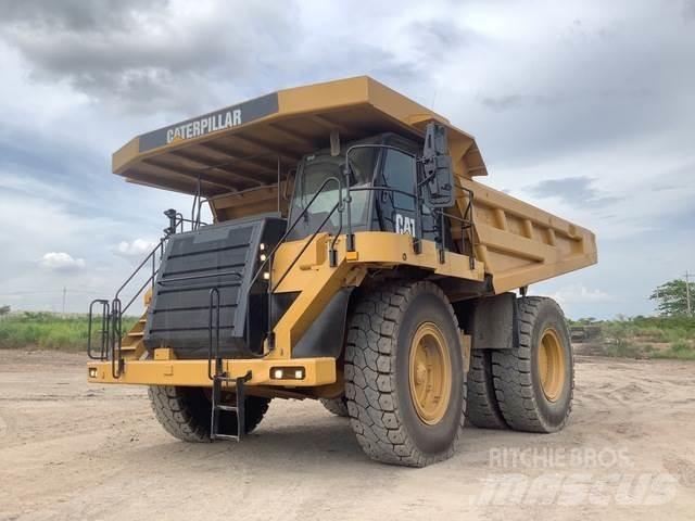 CAT 777F 铰接式自卸车