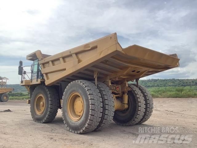 CAT 777F 铰接式自卸车