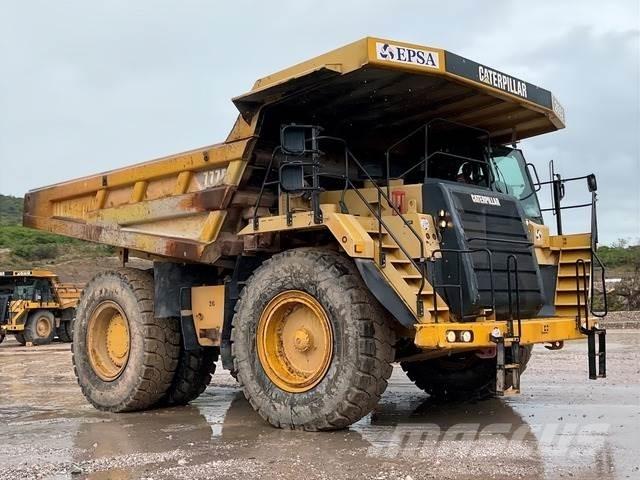 CAT 777F 铰接式自卸车