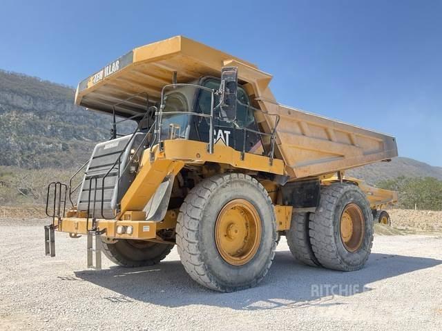CAT 777F 铰接式自卸车