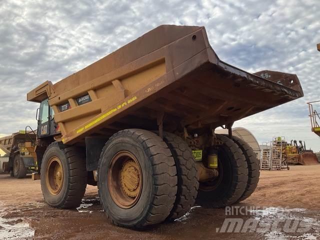 CAT 777F 铰接式自卸车