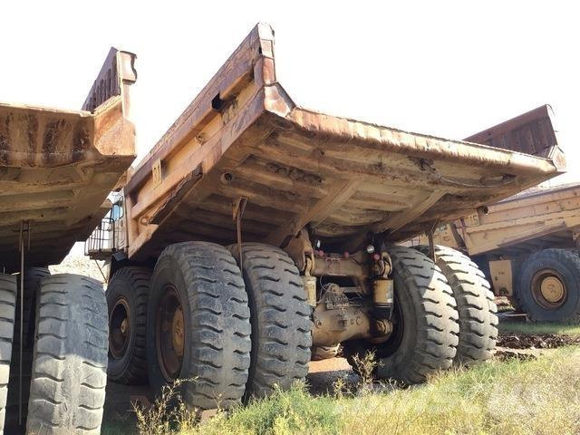 CAT 785 铰接式自卸车
