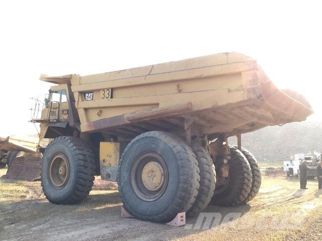 CAT 785 铰接式自卸车