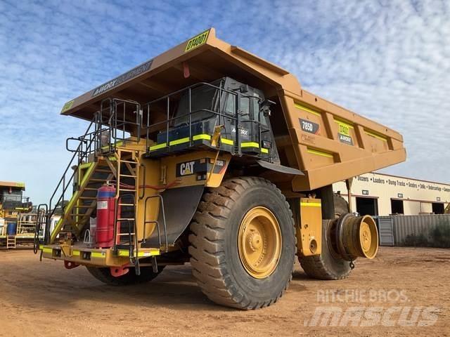 CAT 785D 铰接式自卸车