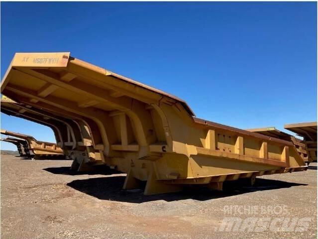 CAT 789C 商务面包车