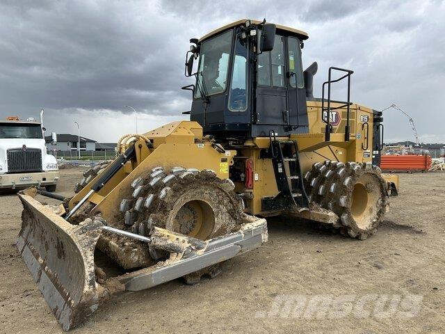 CAT 815 土壤压实机