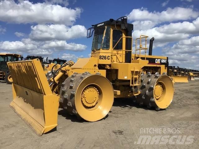 CAT 826C 土壤压实机