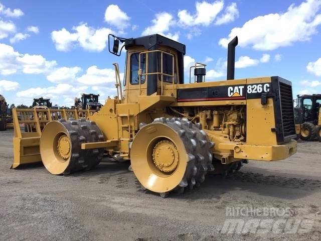 CAT 826C 土壤压实机