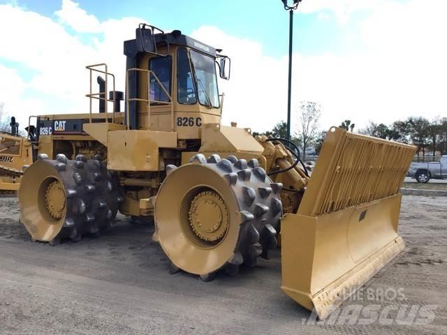 CAT 826C 土壤压实机