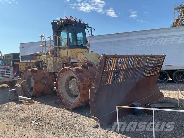 CAT 826C 土壤压实机