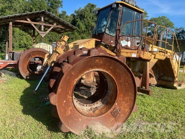 CAT 826G 土壤压实机