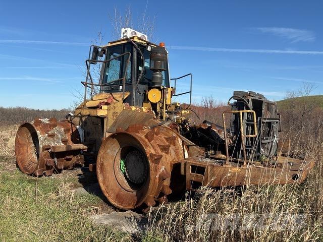 CAT 826G 土壤压实机