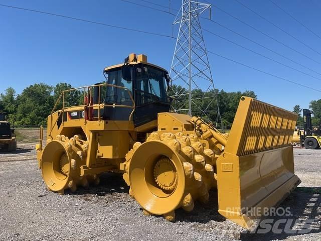 CAT 826H 土壤压实机
