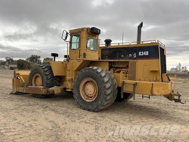 CAT 834B 轮式推土机