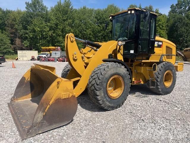 CAT 926M 轮式装载机