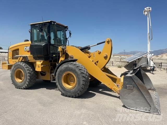 CAT 926M 轮式装载机