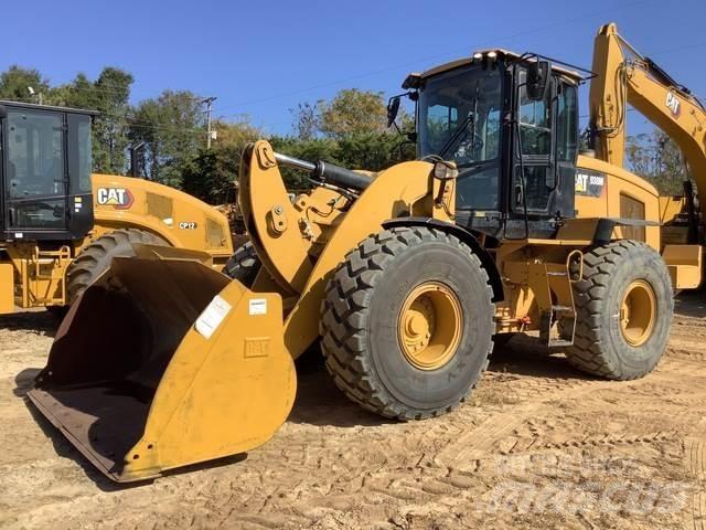 CAT 938M 轮式装载机