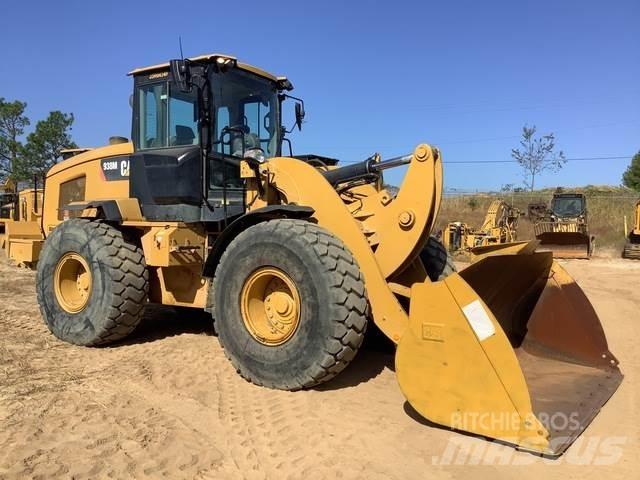 CAT 938M 轮式装载机