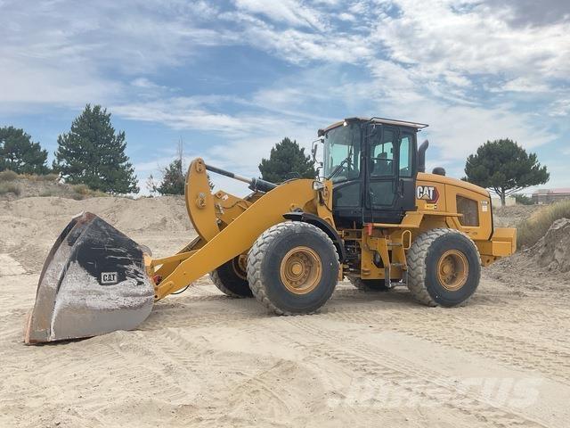 CAT 938M 轮式装载机