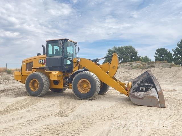 CAT 938M 轮式装载机