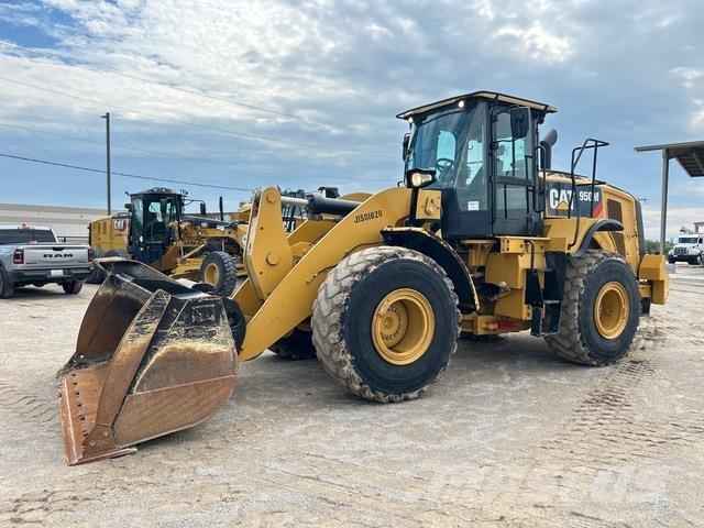 CAT 950M 轮式装载机