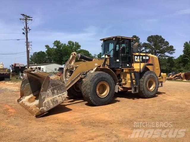 CAT 966M 轮式装载机