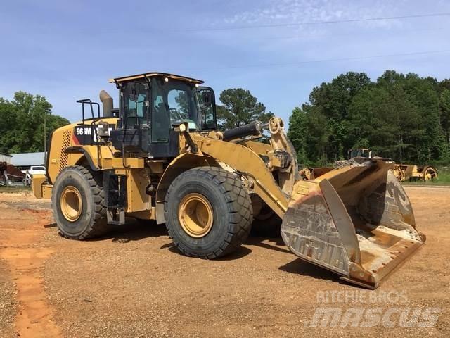 CAT 966M 轮式装载机