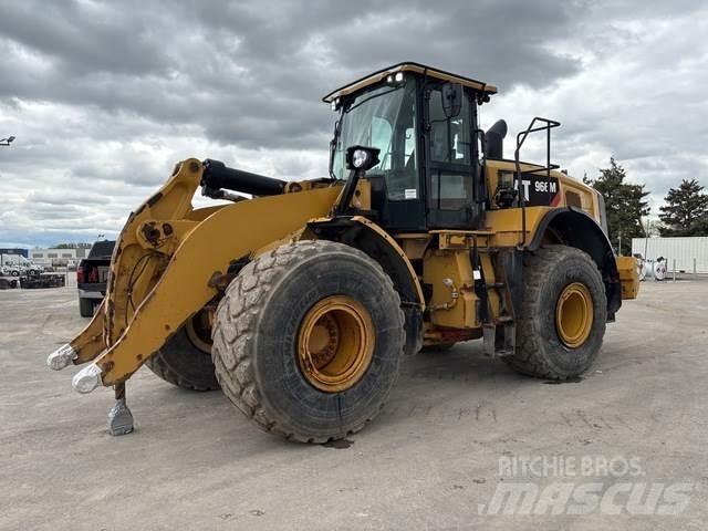 CAT 966M 轮式装载机