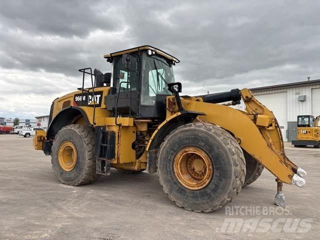 CAT 966M 轮式装载机