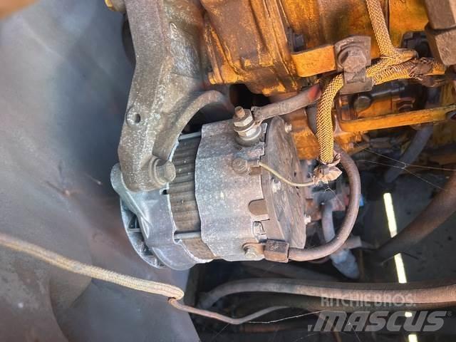 CAT 988H 轮式装载机