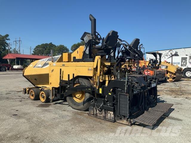 CAT AP-600D 沥青摊铺机