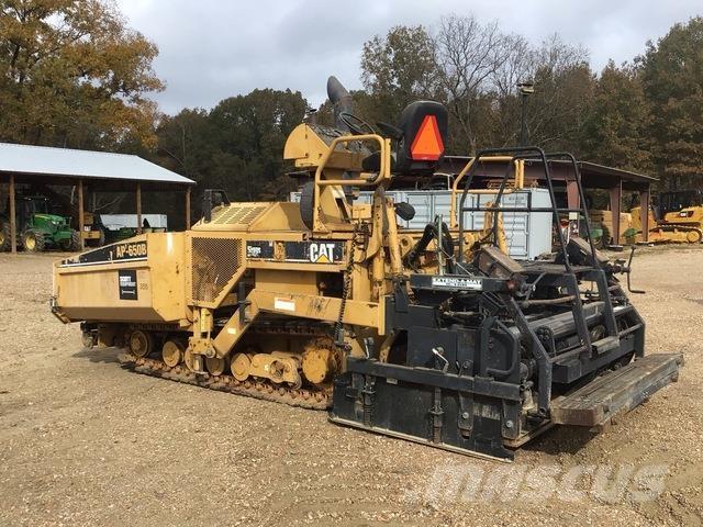 CAT AP-650B 沥青摊铺机