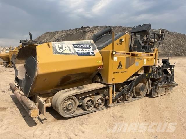 CAT AP1055E 沥青摊铺机