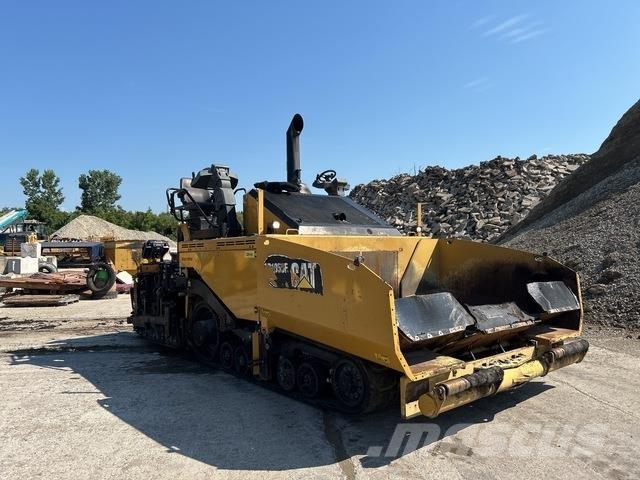 CAT AP1055F 沥青摊铺机