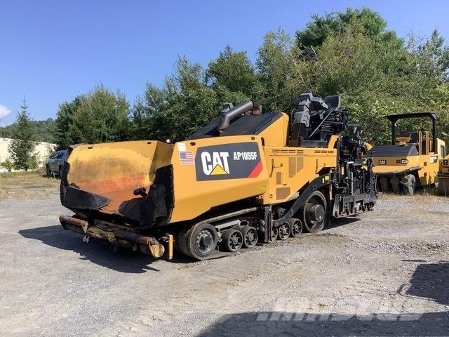 CAT AP1055F 沥青摊铺机