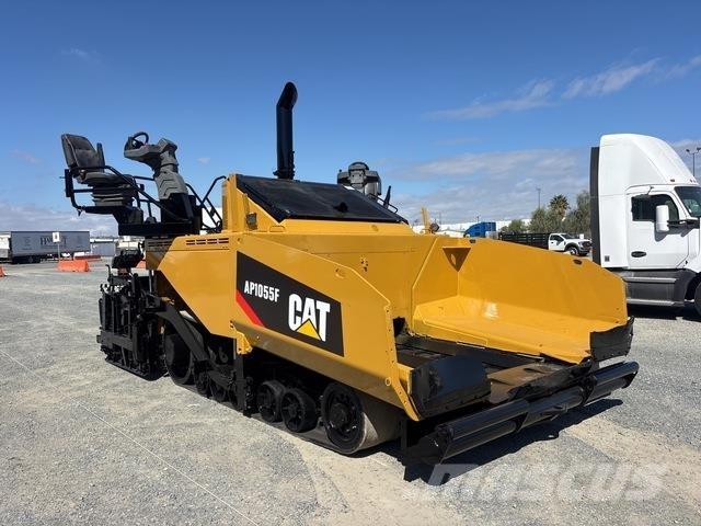 CAT AP1055F 沥青摊铺机