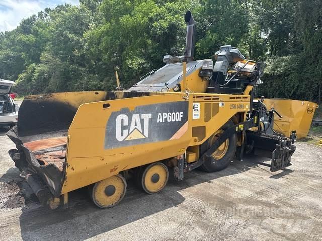 CAT AP600F 沥青摊铺机