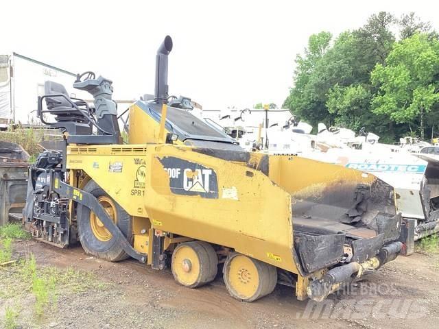 CAT AP600F 沥青摊铺机