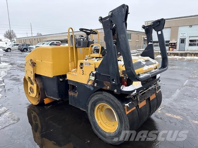 CAT CB-335E 复合式压路机