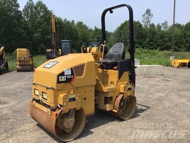CAT CB1.8 双轮压路机