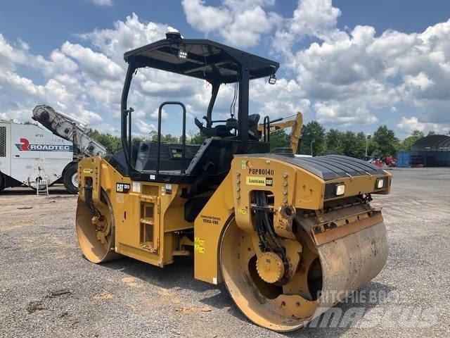 CAT CB10 双轮压路机