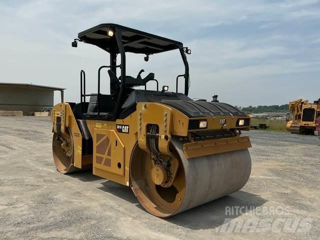 CAT CB10 双轮压路机